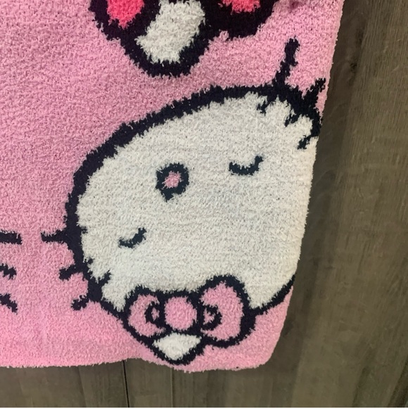 New Hello Kitty Faces Pink 50" x 70" Super Soft Throw Blanket New With Tag - Picture 9 of 9